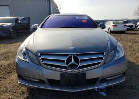 2012 Mercedes-Benz E 350 z USA, uszkodzony, nr VIN WDDKJ5KB4CF132980